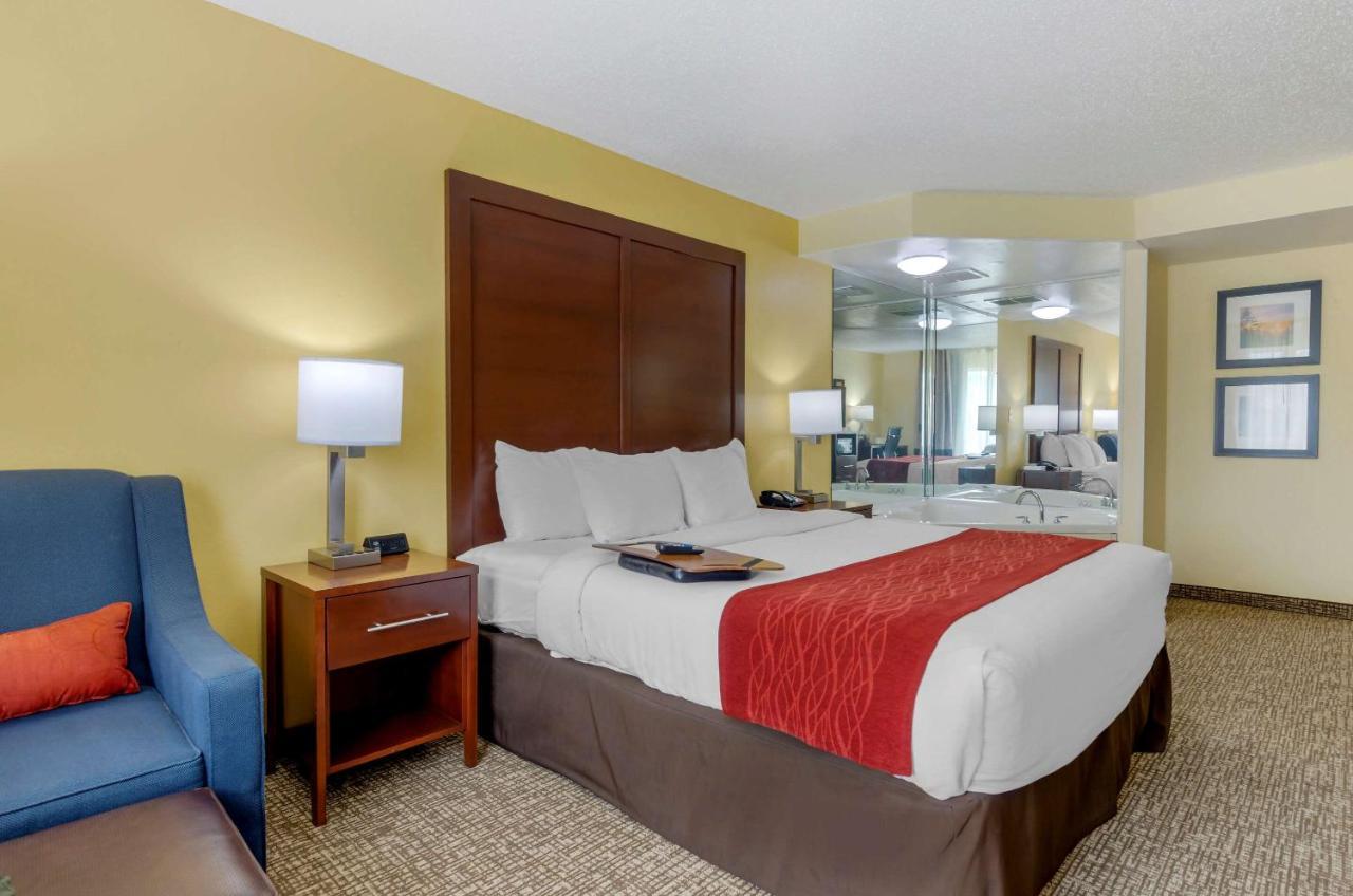 Comfort Inn & Suites Hillsville I-77 Экстерьер фото