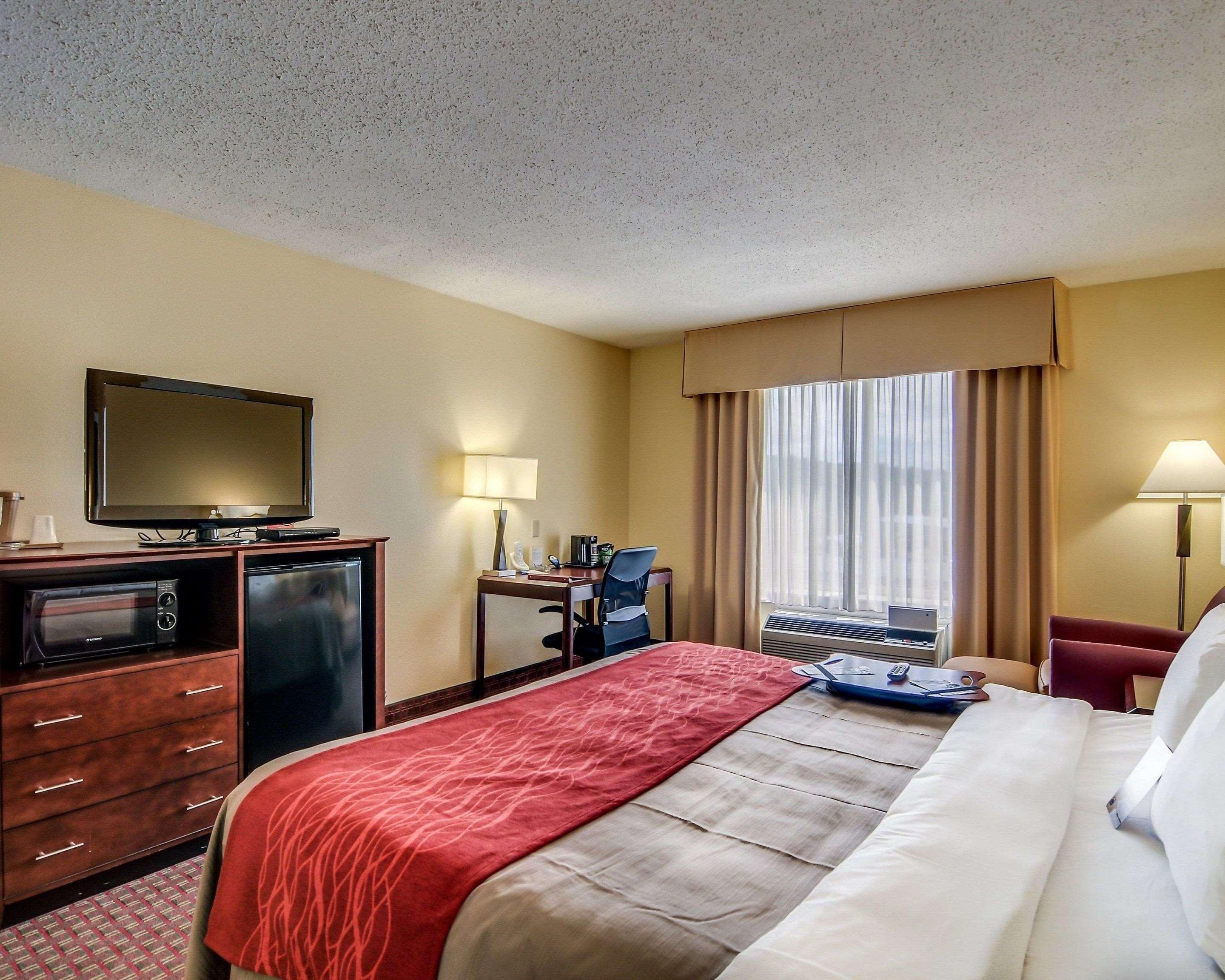 Comfort Inn & Suites Hillsville I-77 Экстерьер фото