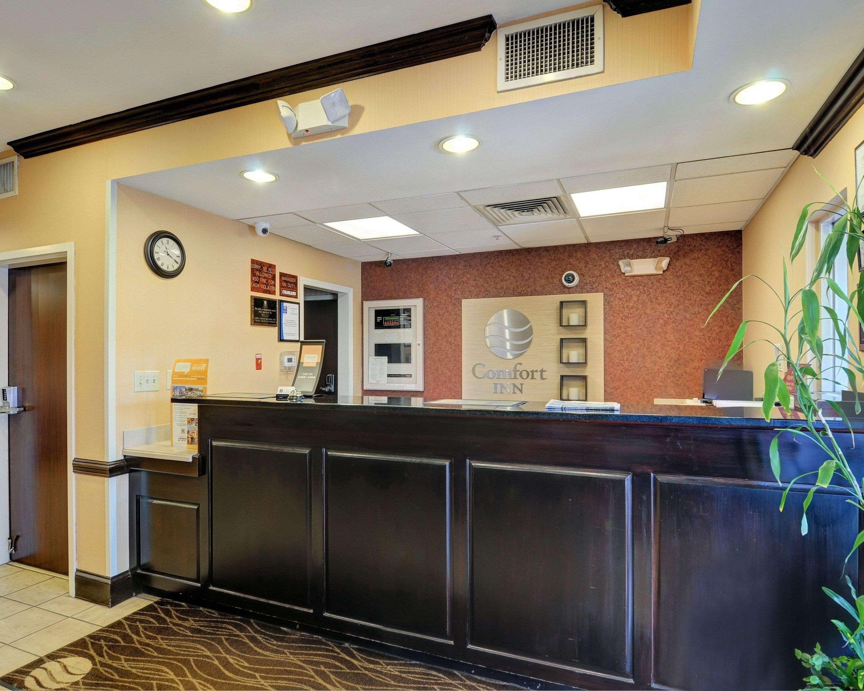 Comfort Inn & Suites Hillsville I-77 Экстерьер фото