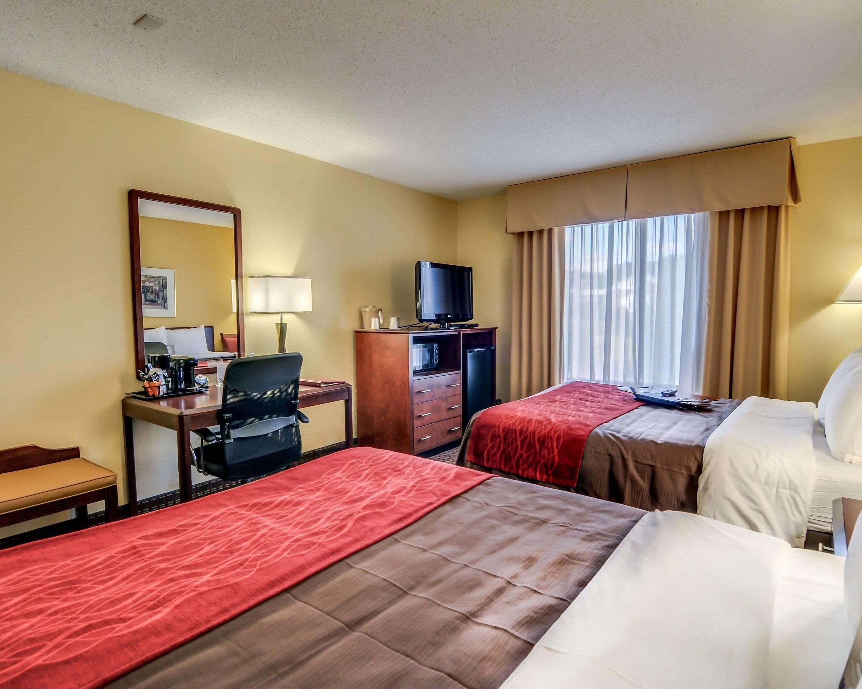 Comfort Inn & Suites Hillsville I-77 Экстерьер фото