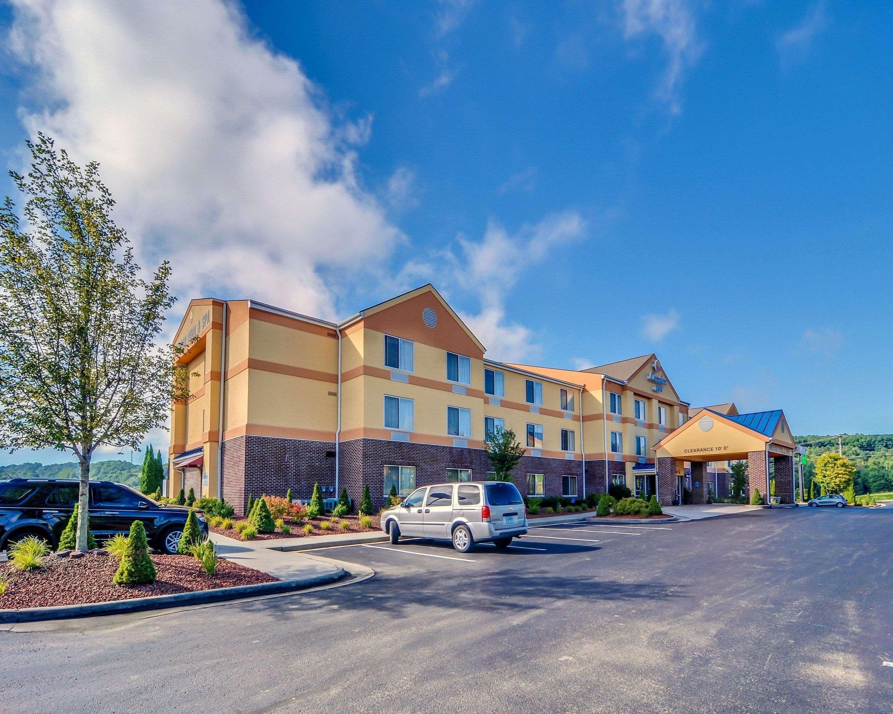 Comfort Inn & Suites Hillsville I-77 Экстерьер фото