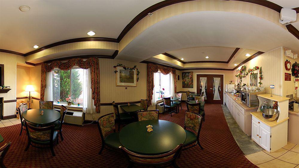 Comfort Inn & Suites Hillsville I-77 Экстерьер фото